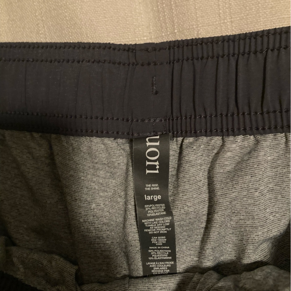 Vuori Black Shorts- size L - Picture 4 of 5